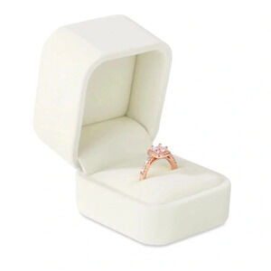 Velvet Ring Jewelry Box | White